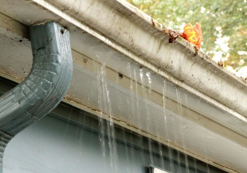 Signs that gutters need to be cleaned