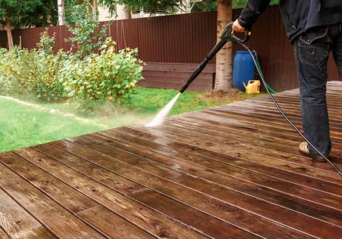 Maximizing the Effectiveness of Power Washing by Scrubbing in the Direction of Wood Grain